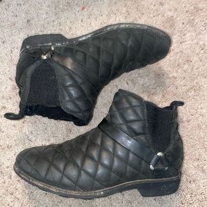 Teva De La Vina Dos Quilted Black Ankle Boots 7.5